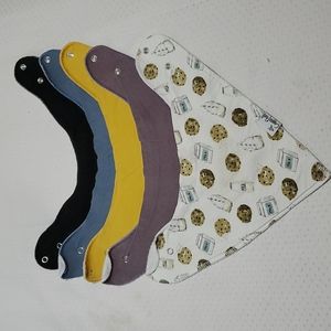 BIBS-Bundle 5 Washable Infant Bibs. Mixed Tags-Snap Closures
